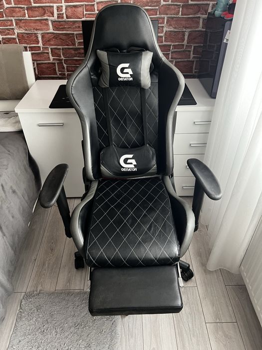 Vand Scaun Gaming In Stare Buna