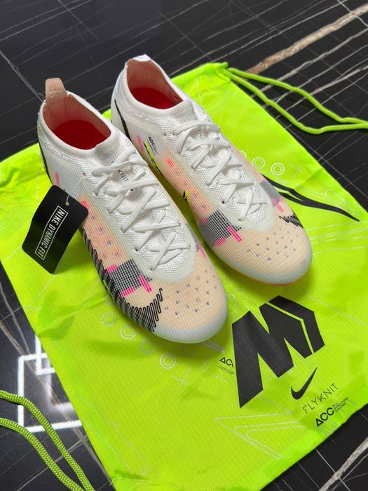 Ghete de fotbal Nike