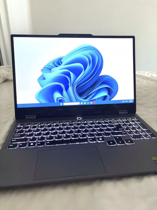 Laptop de gaming Laptop Lenovo LOQ