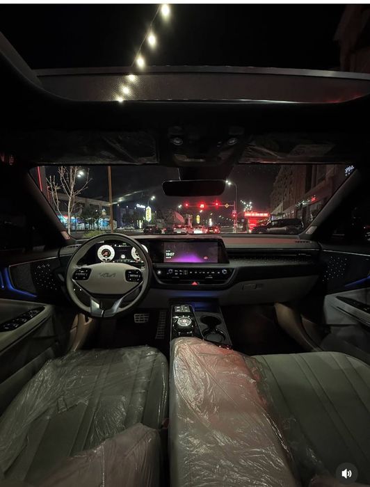 KIA K8 автомобиль