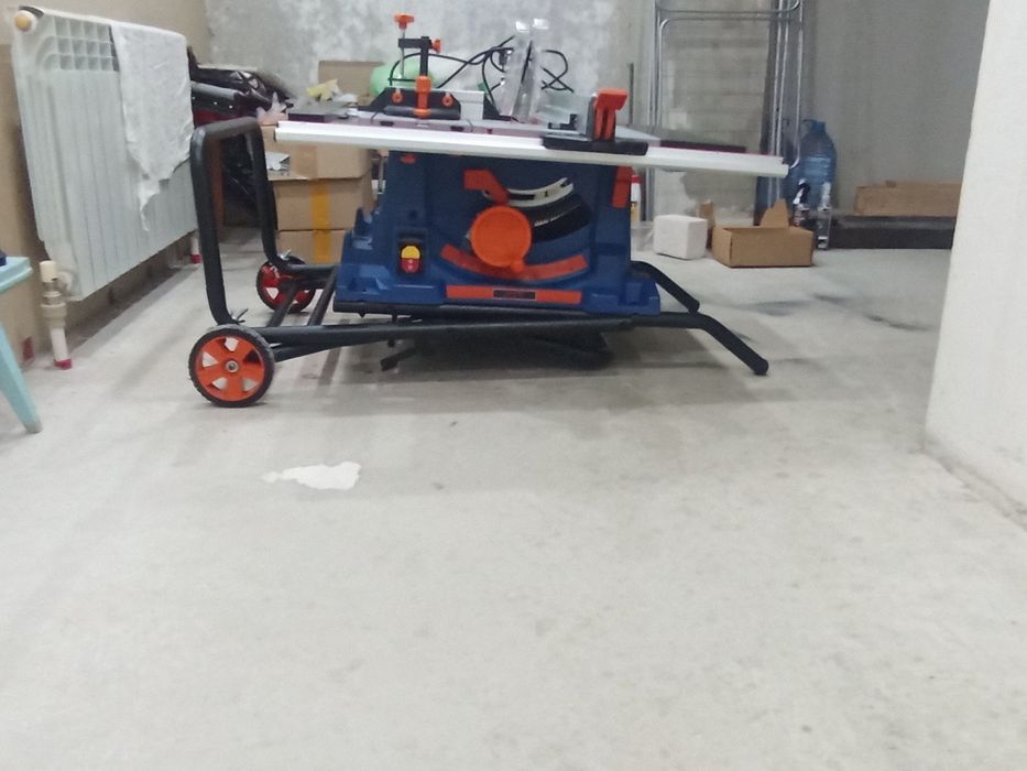 Продается распиловочный станок по дереву