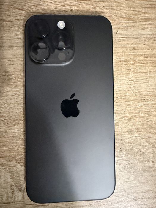 iphone 16 pro max от Германия подарък оригинален калъф