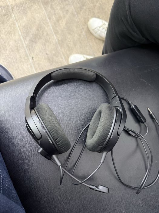 Продам игровые наушники HyperX