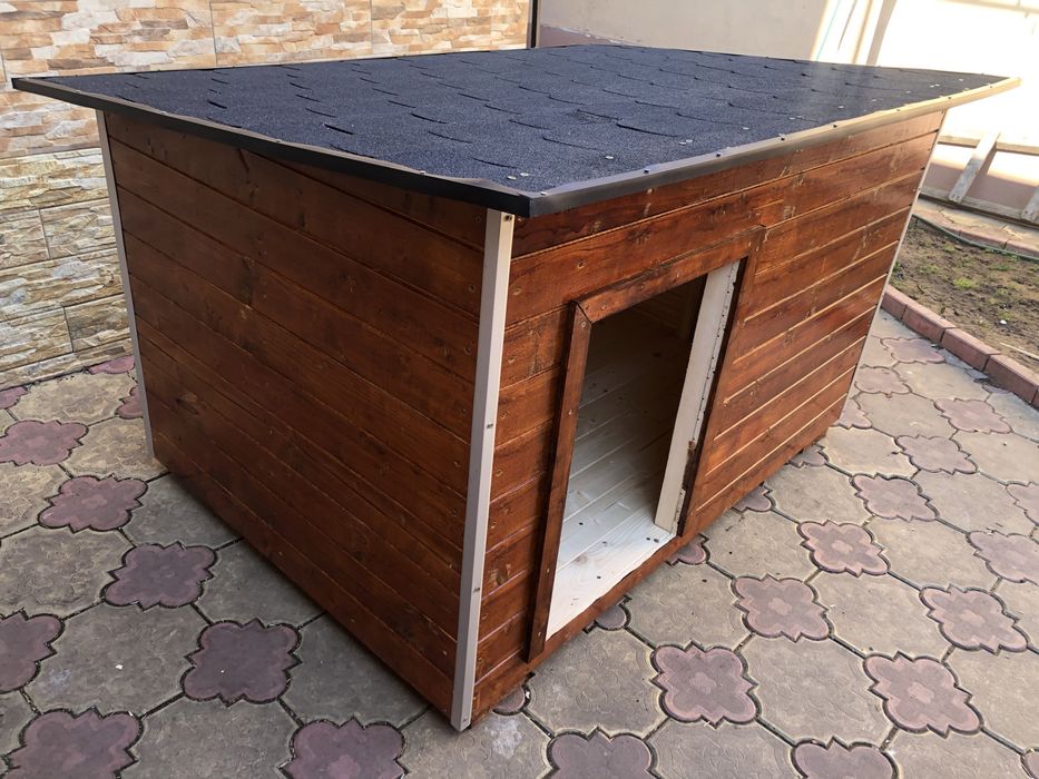 Cusca pentru caine cu acoperis rabatabil