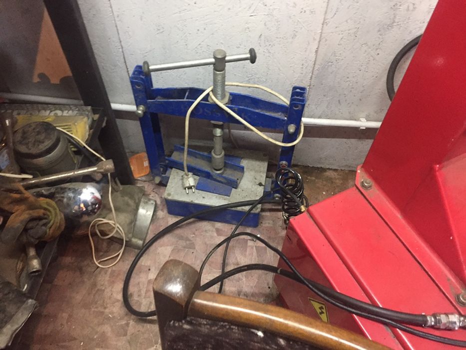 Продам шиномонтаж