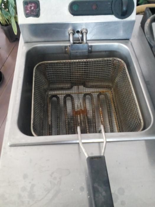 продавам скара, фритюрник и бенмари