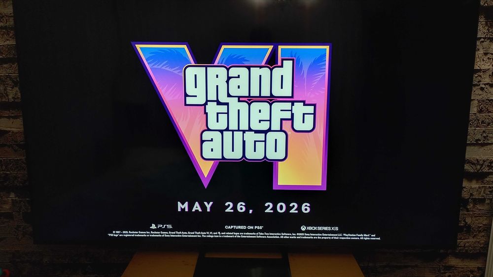 Samsung 75" AU9072, VRR, HDR, 4K