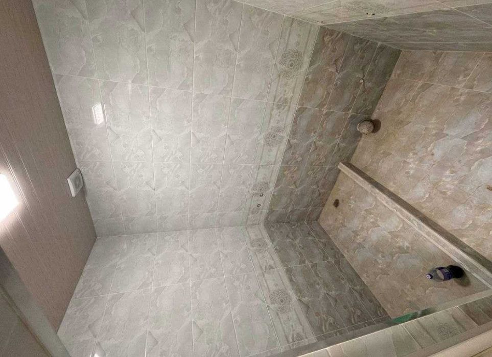 Srochno sotiladi! 1 xonali kvartira, Sergeli Bobur mahalla, 37 m²