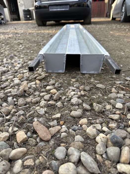 Matrite/ forme metalice/ stalpi beton/ spalieri vie/ cofraje