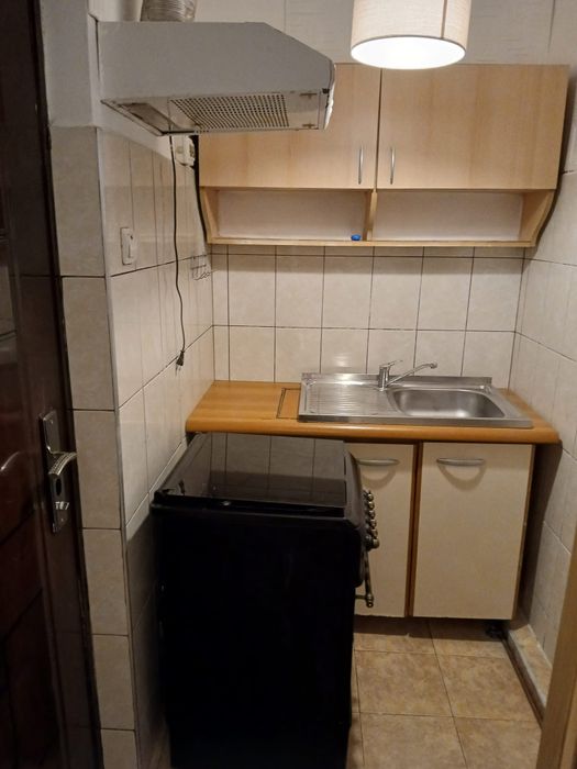 Închiriez garsonieră