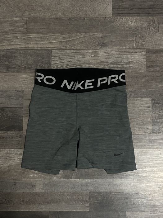 Късо клинче Nike Pro