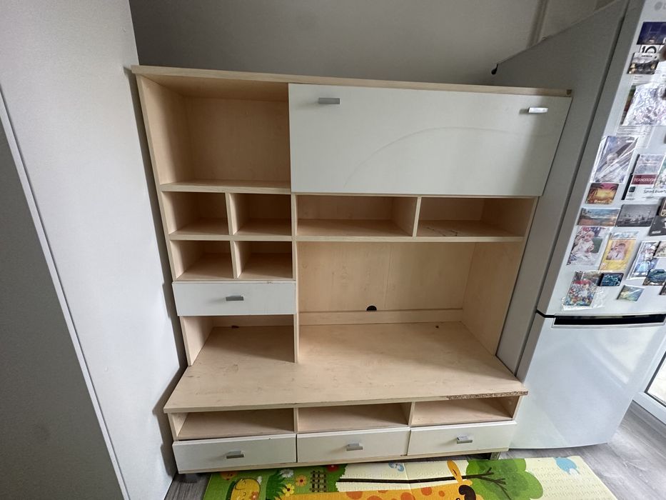 Шкаф для кухни и гостиной