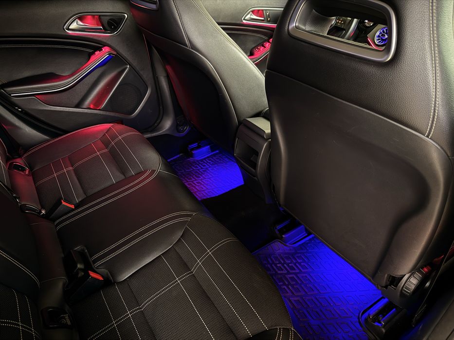 Mercedes амбиентно осветление, Светещи въздуховоди и 3D Говорители