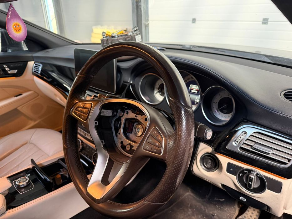 Dezmembrez Mercedes Cls Facelift 220 d , 160k km