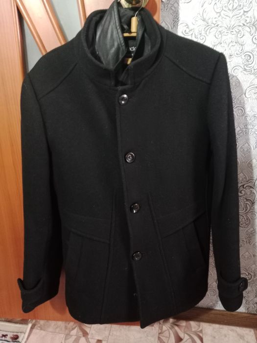 Продам демисезонные пальто