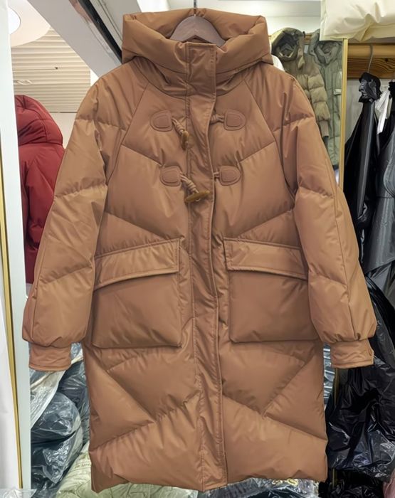 Продам новый пуховик женский