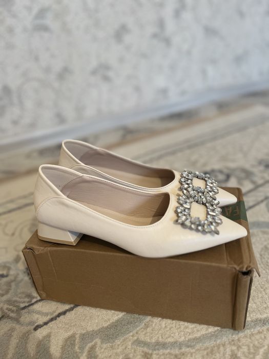 Продам новые балетки