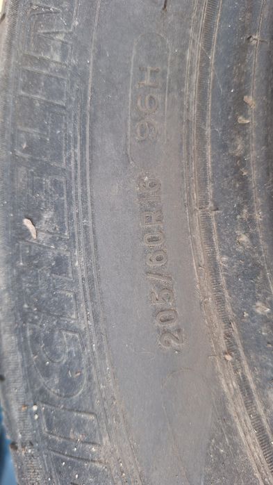 Гуми 205/60 r16 4бр Мишелин