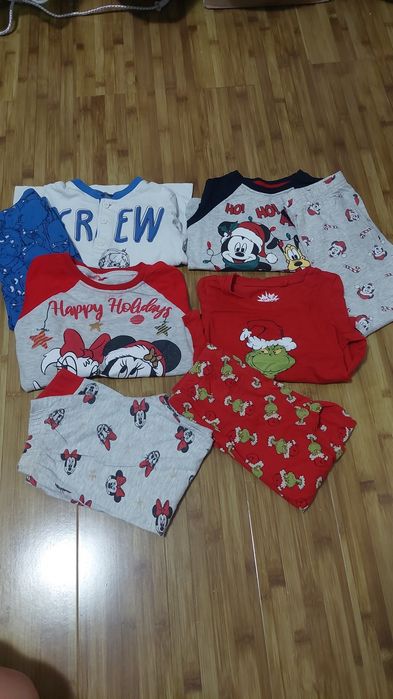 Lot pijamale măsură 98 104