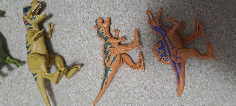 Dinozaur set cu mai mulți dinozauri