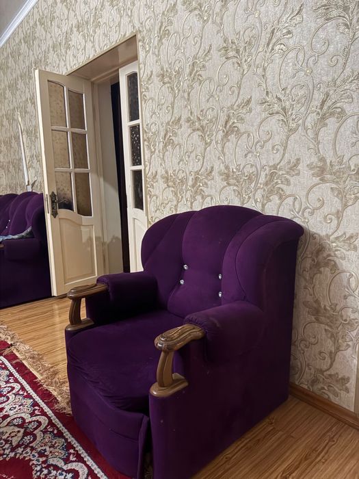 Угловой диван с креслом