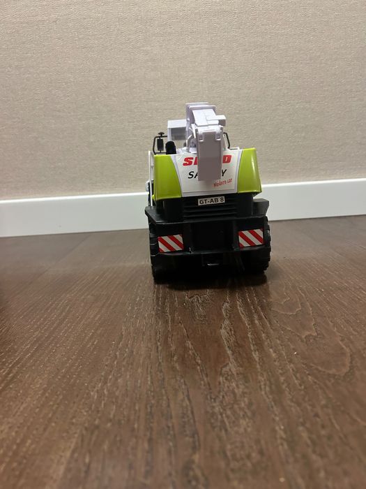 Детска играчка комбайн