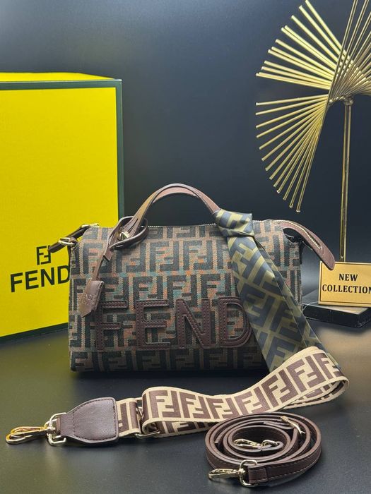 Стилна дамска чанта