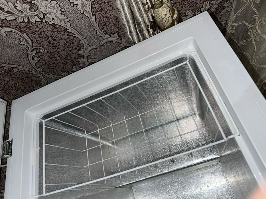 Морозилник 356литр срочноо