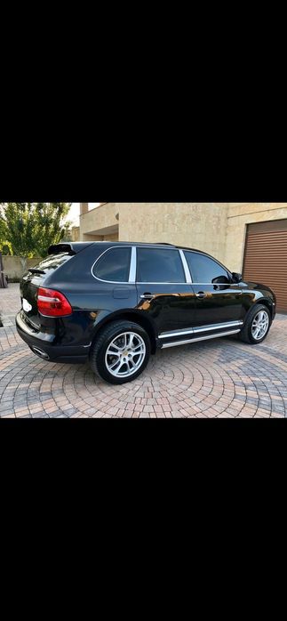 Продам Porsche Cayenne в идеальном состоянии
