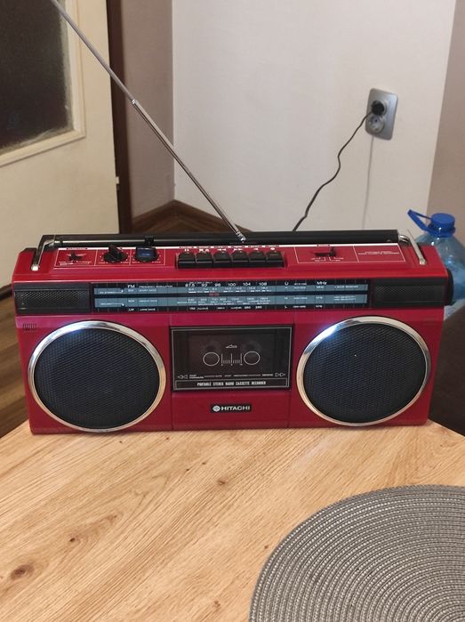 HITACHI-trk6830e-като нов