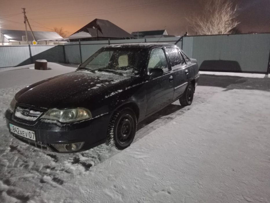 Daewoo Nexia черный