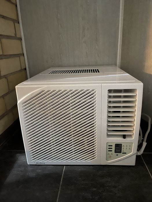 Кондициенер оконный