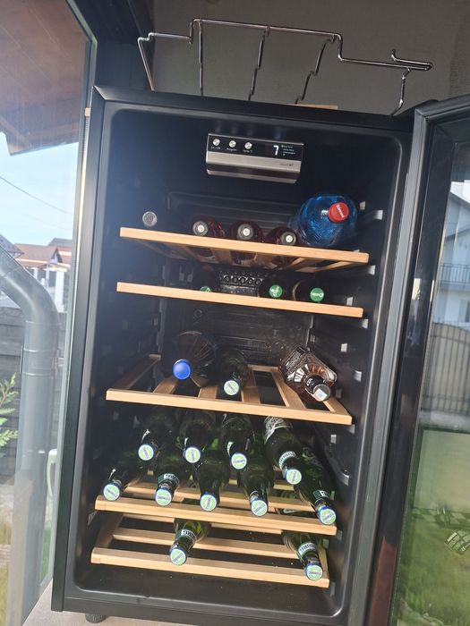 Răcitor vinuri Candy