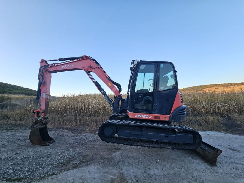 Excavator kubota kx 080-4 8 tone