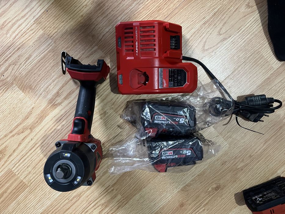 Vand pistol milwaukee m18  FHIW2F12