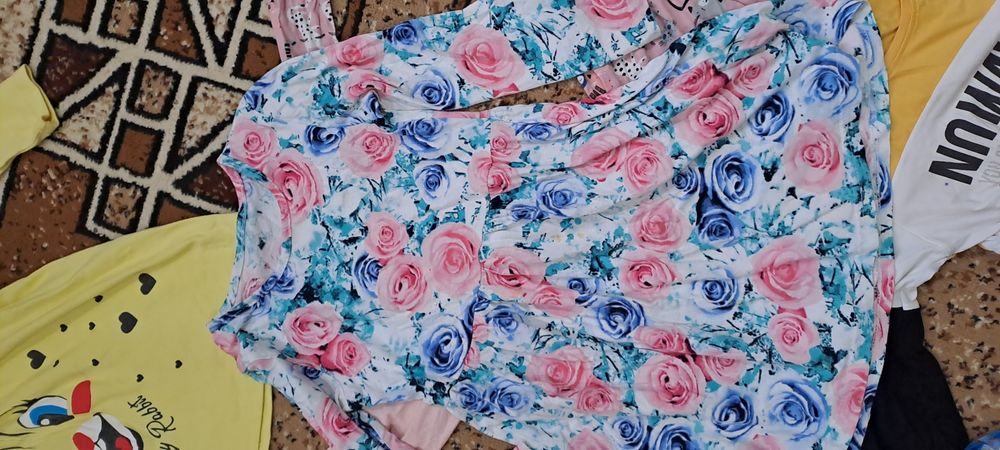 Платья на девочку  очень нарядные