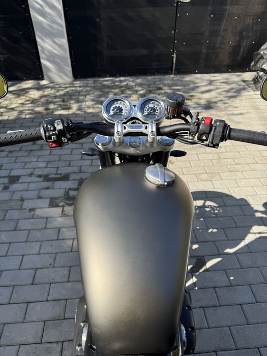 Triumph Speed Twin 1200