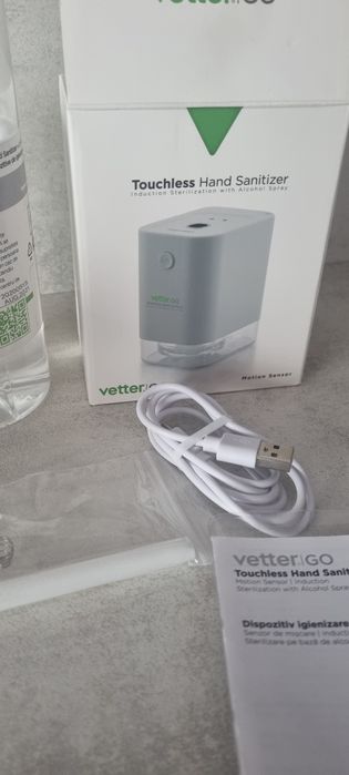 Aparat dezinfectant pentru maini telefon sau alte obiecte