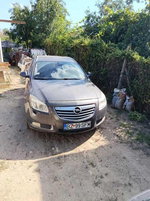 Vând Opel insignia Sport Country Tour