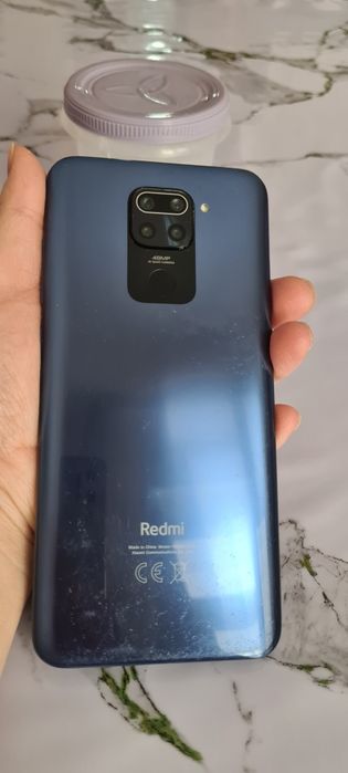Продаю срочно телефон RedMi 9.