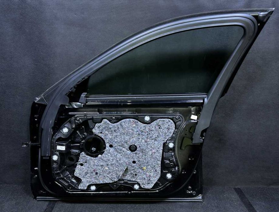 Оборудвана Предна Дясна Врата BMW G30 G31 F90 БМВ Г30 Г31 Ф90
