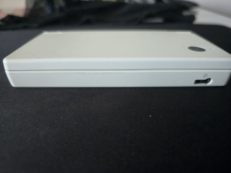 Nintendo DSI alb