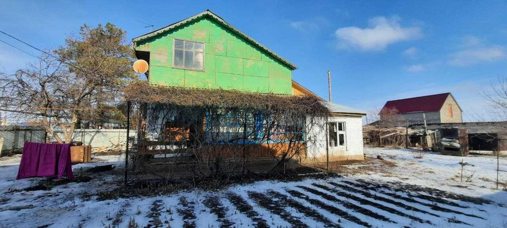 Продаётся дом в п. Подстёпное вдоль трассы