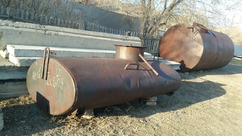 Продаётся цистерна 10 куб