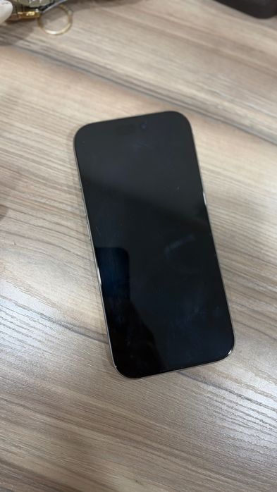 Iphone 16 pro продам