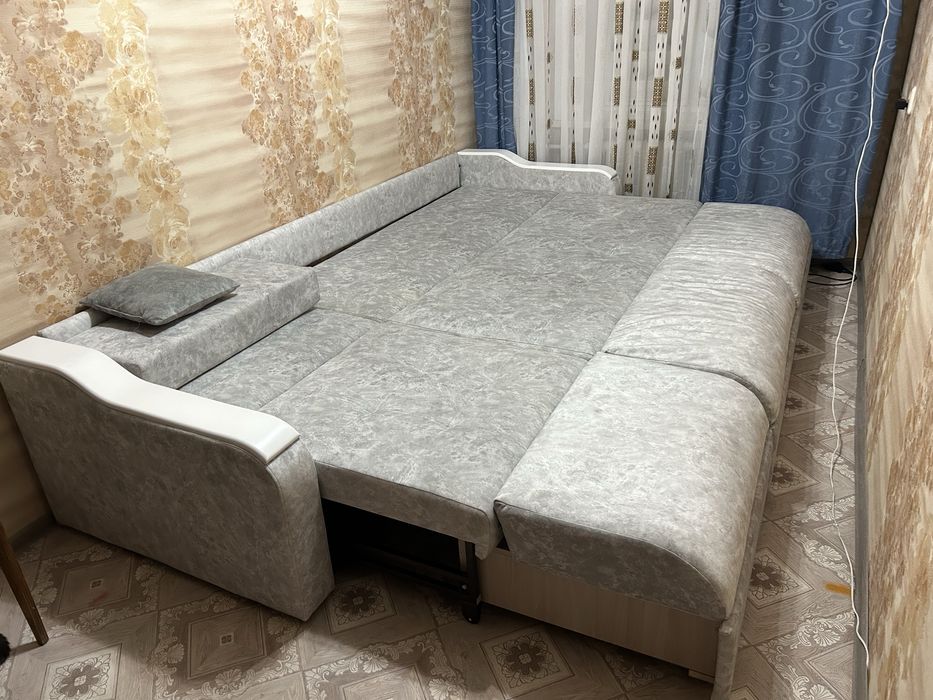 Диван большой 3м