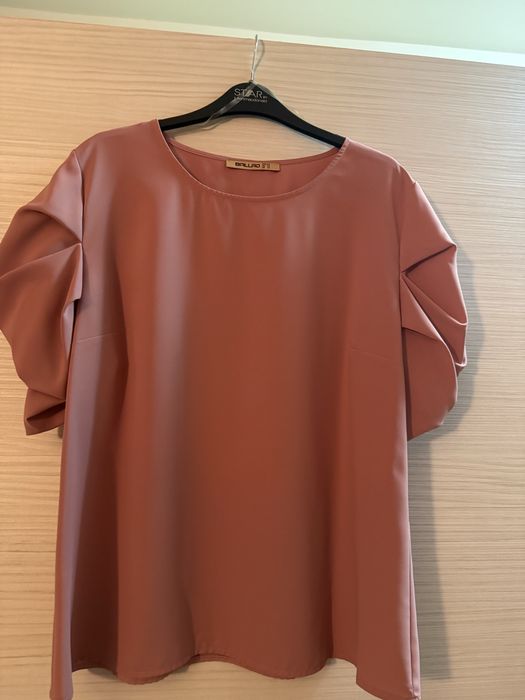 копринена блуза с буфан къси ръкави