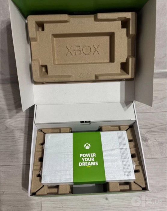 Xbox series S 512 gb full komplekt