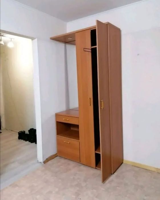 Шкаф для прихожей