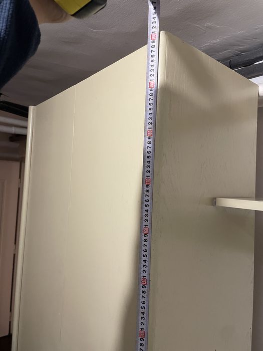 Гардероби 3 броя по 90лв.